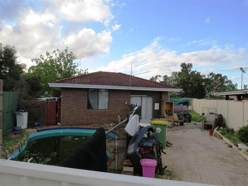 37a Waratah Drive, Camillo WA 6111