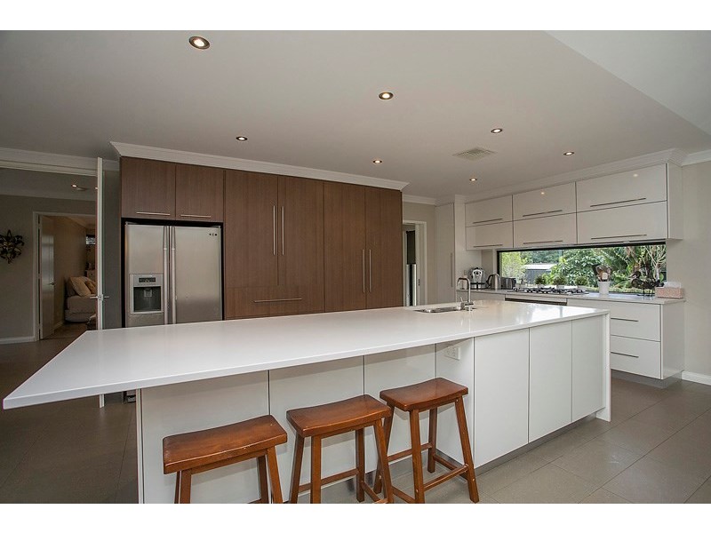 20 Woodview Retreat, Lesmurdie WA 6076