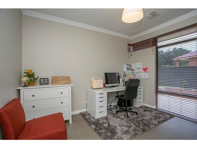 20 Woodview Retreat, Lesmurdie WA 6076