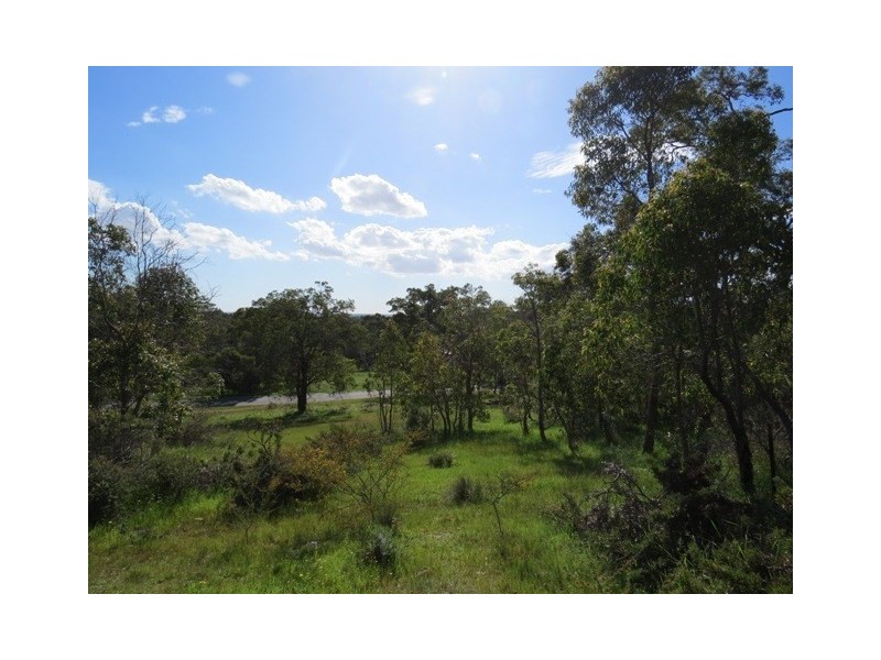 86 John Farrant Drive, Gooseberry Hill WA 6076