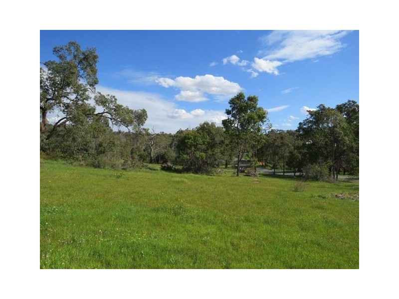 86 John Farrant Drive, Gooseberry Hill WA 6076