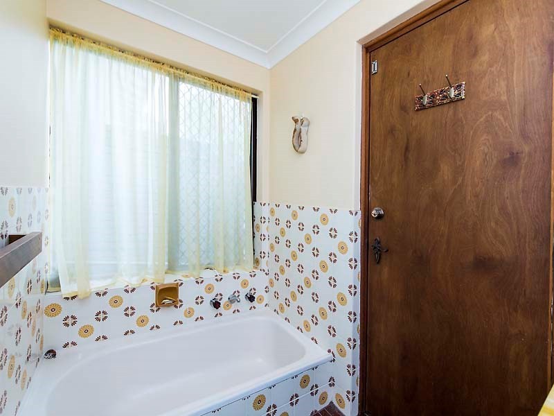 22 Bolt Court, Lesmurdie WA 6076