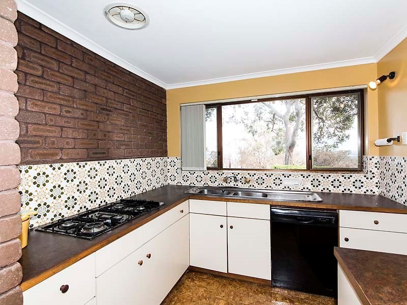 22 Bolt Court, Lesmurdie WA 6076