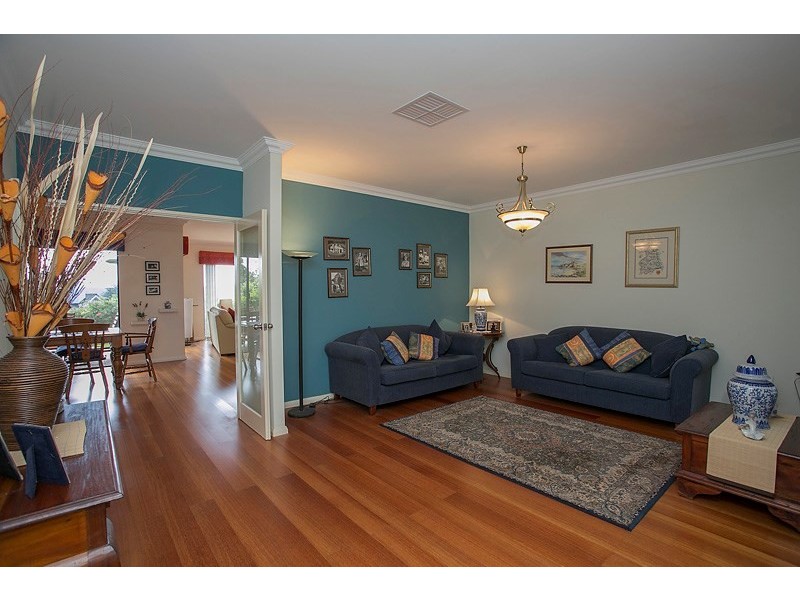 28 Hillview Street, Kalamunda WA 6076