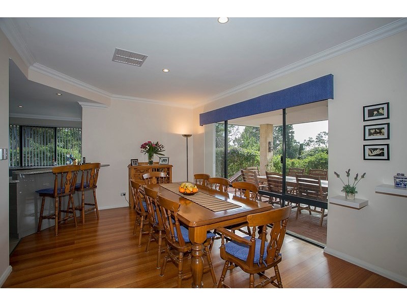 28 Hillview Street, Kalamunda WA 6076