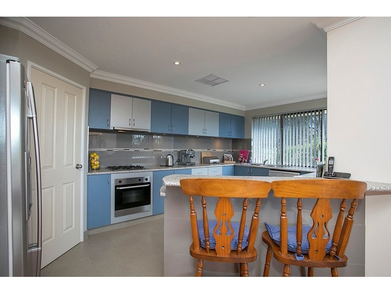 28 Hillview Street, Kalamunda WA 6076