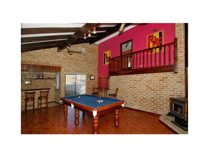 195 Lewis Road, Forrestfield WA 6058