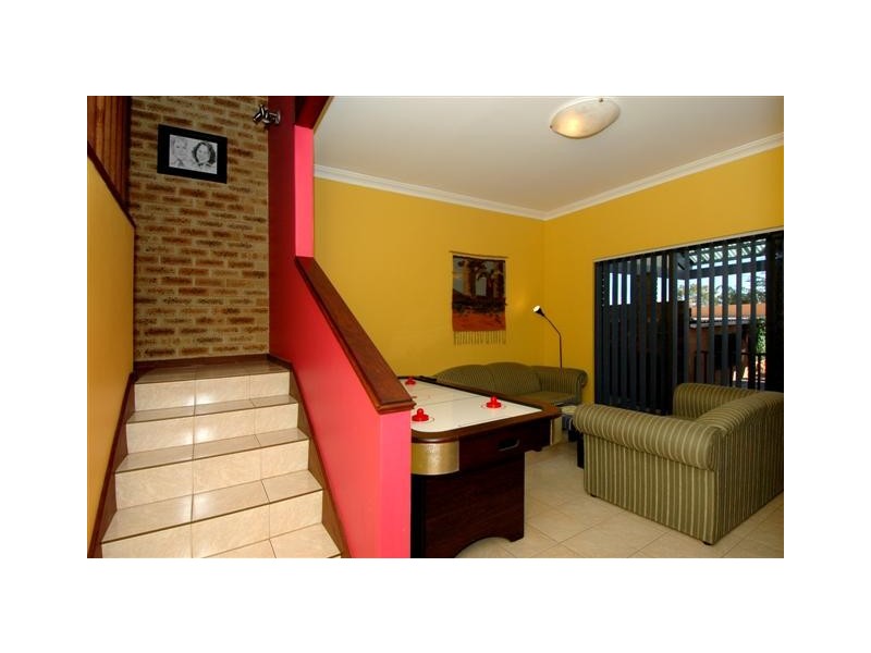 195 Lewis Road, Forrestfield WA 6058