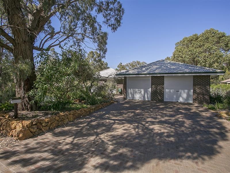 81 Temby Avenue, Kalamunda WA 6076