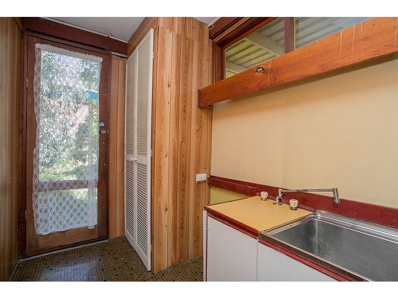 20 Sherborne Road, Gooseberry Hill WA 6076