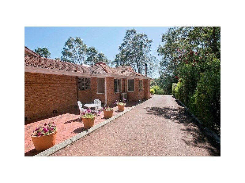 62 Valencia Road, Carmel WA 6076