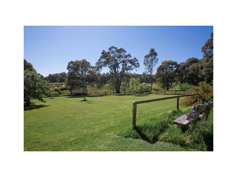 62 Valencia Road, Carmel WA 6076