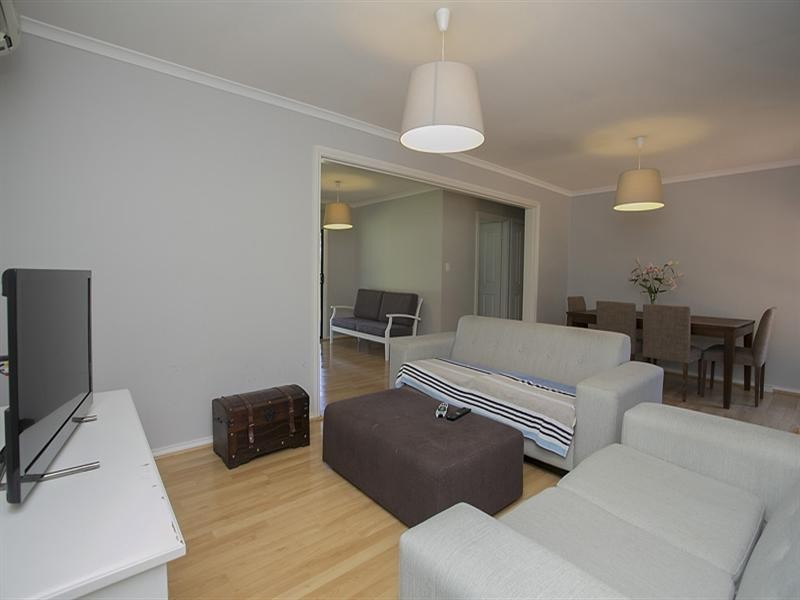 35 John Farrant Drive, Gooseberry Hill WA 6076