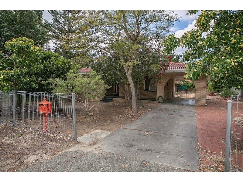 29 McRae Road, Kalamunda WA 6076