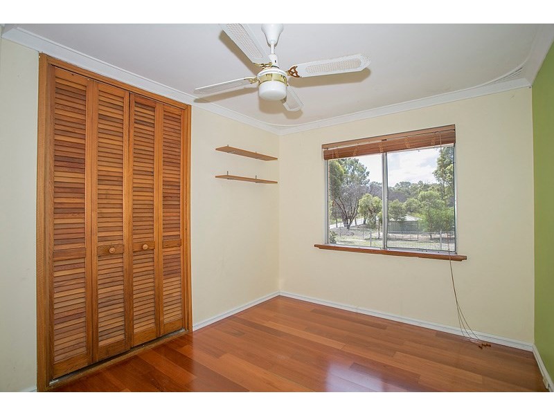 29 McRae Road, Kalamunda WA 6076