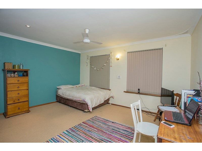 29 McRae Road, Kalamunda WA 6076