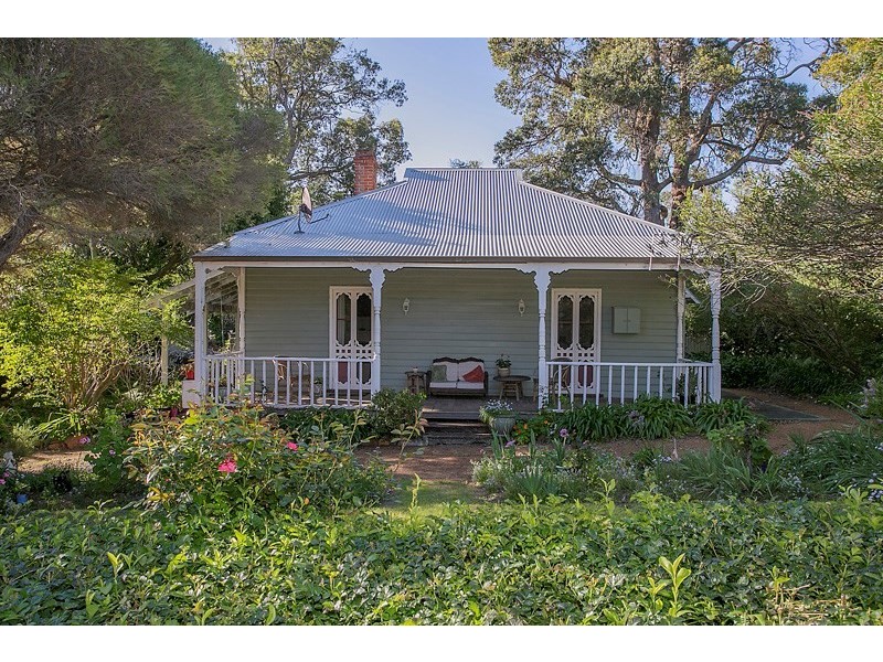 12 Parke Road, Gooseberry Hill WA 6076