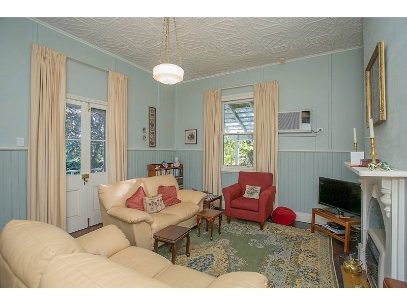 12 Parke Road, Gooseberry Hill WA 6076