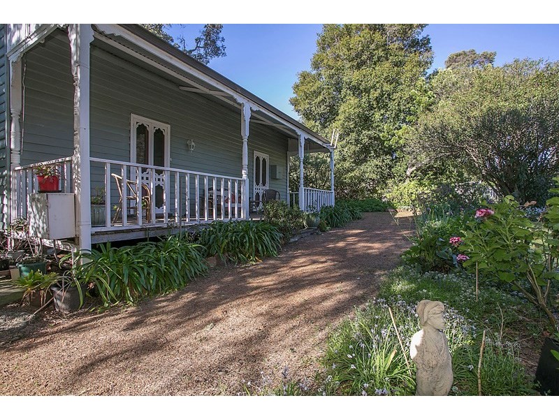 12 Parke Road, Gooseberry Hill WA 6076