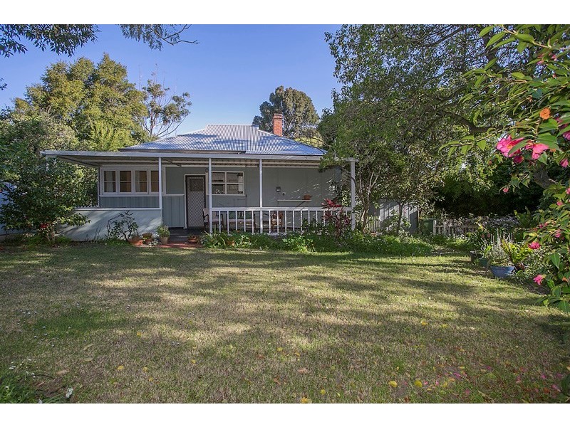 12 Parke Road, Gooseberry Hill WA 6076