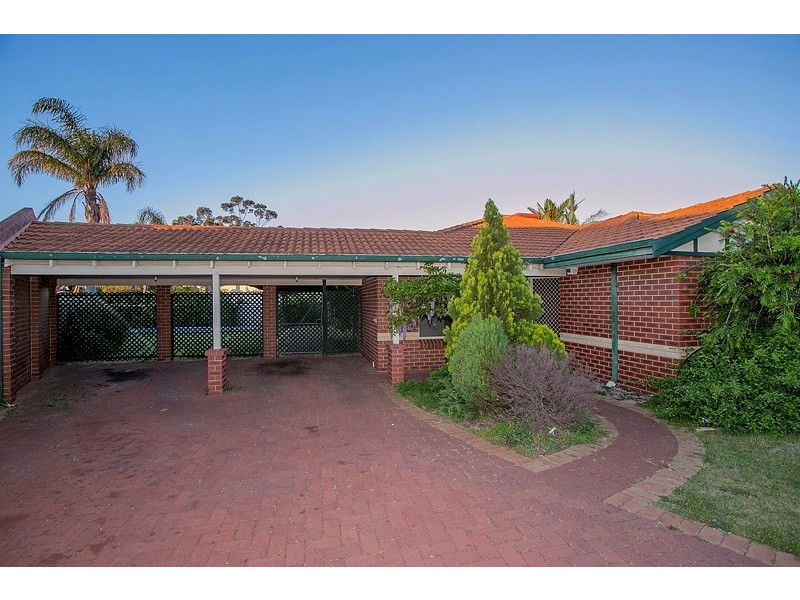 17 Tungsten Court, Forrestfield WA 6058