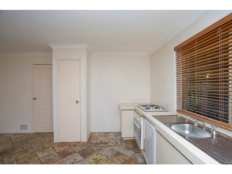 17 Tungsten Court, Forrestfield WA 6058