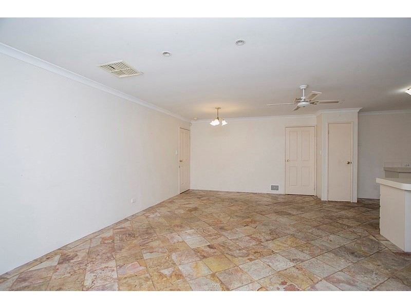 17 Tungsten Court, Forrestfield WA 6058