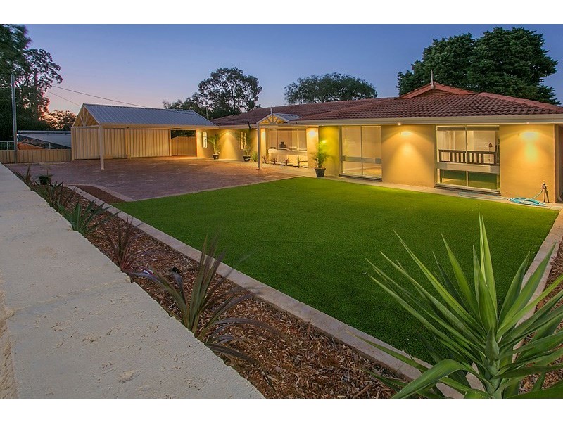 30 Glyde Road, Lesmurdie WA 6076