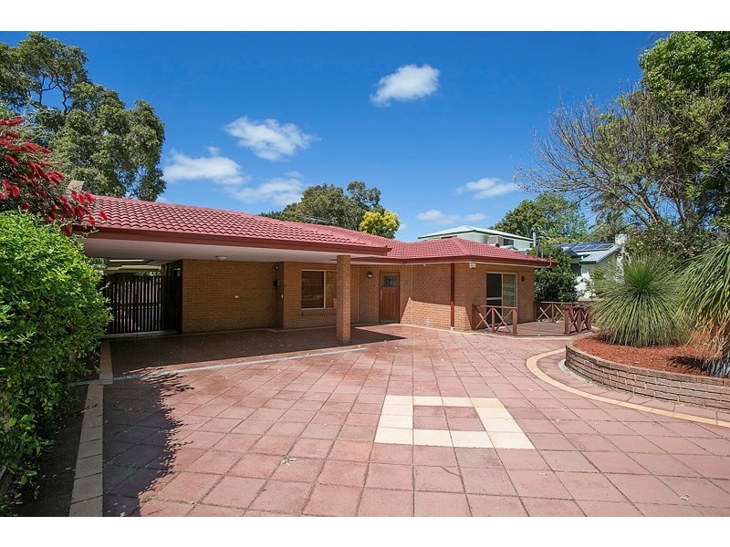 9 Cameron Close, Lesmurdie WA 6076