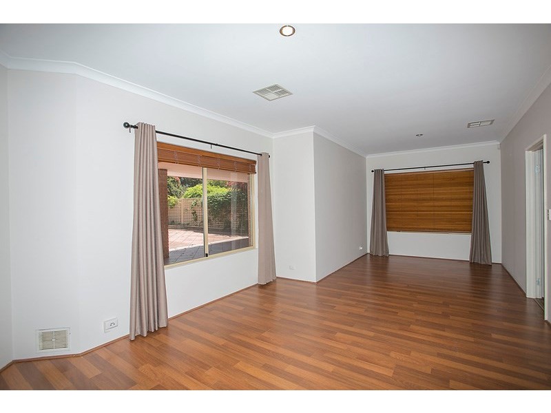 9 Cameron Close, Lesmurdie WA 6076