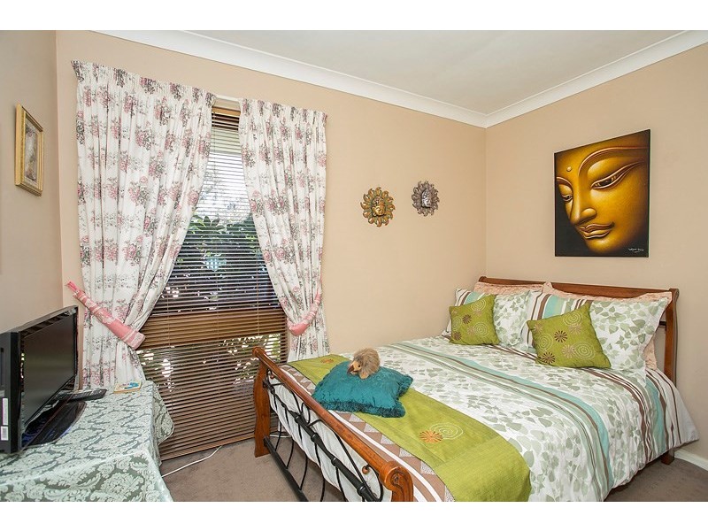 18 Flora Terrace, Lesmurdie WA 6076