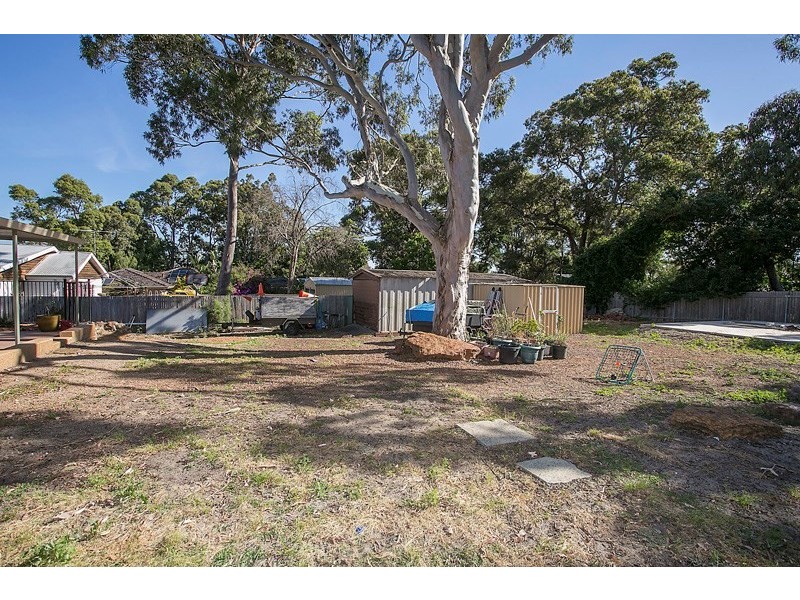 9 Crestview Crescent, Kalamunda WA 6076