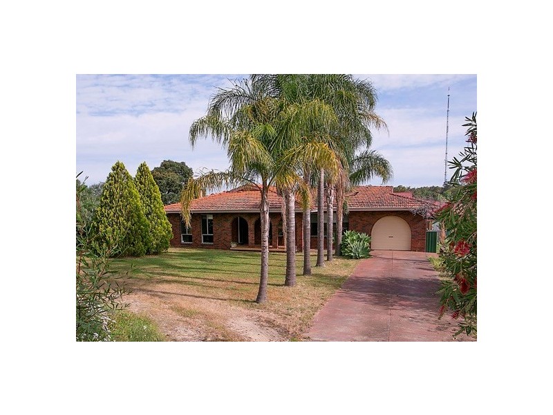 35 Orangedale Road, Lesmurdie WA 6076