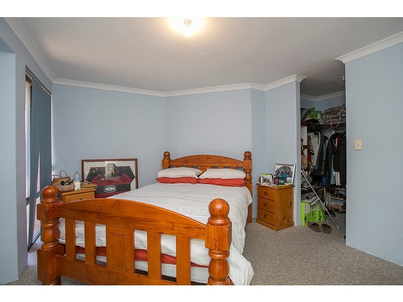 37 Myerson Crescent, Maida Vale WA 6057