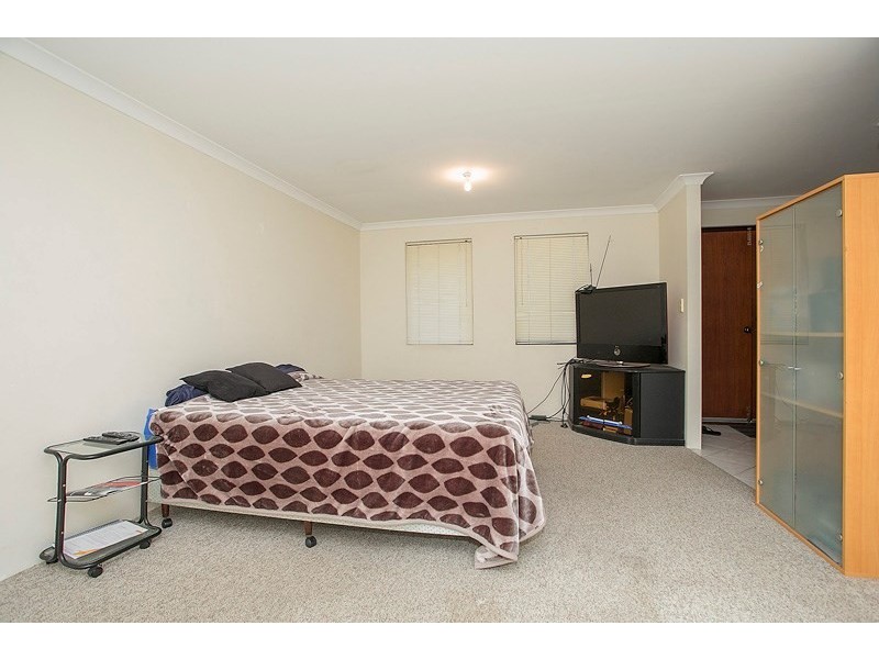 37 Myerson Crescent, Maida Vale WA 6057