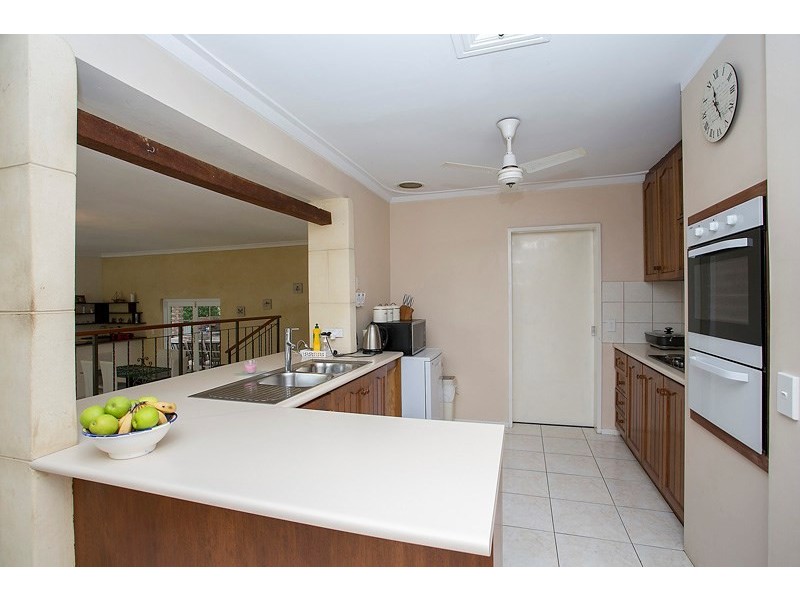 73 Falls Road, Lesmurdie WA 6076