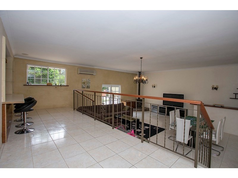 73 Falls Road, Lesmurdie WA 6076