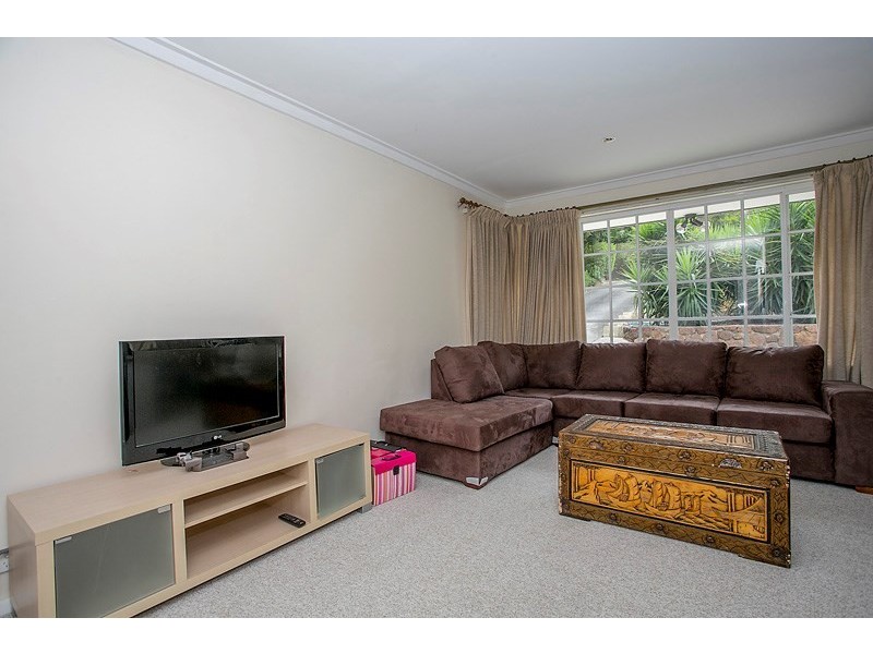 73 Falls Road, Lesmurdie WA 6076