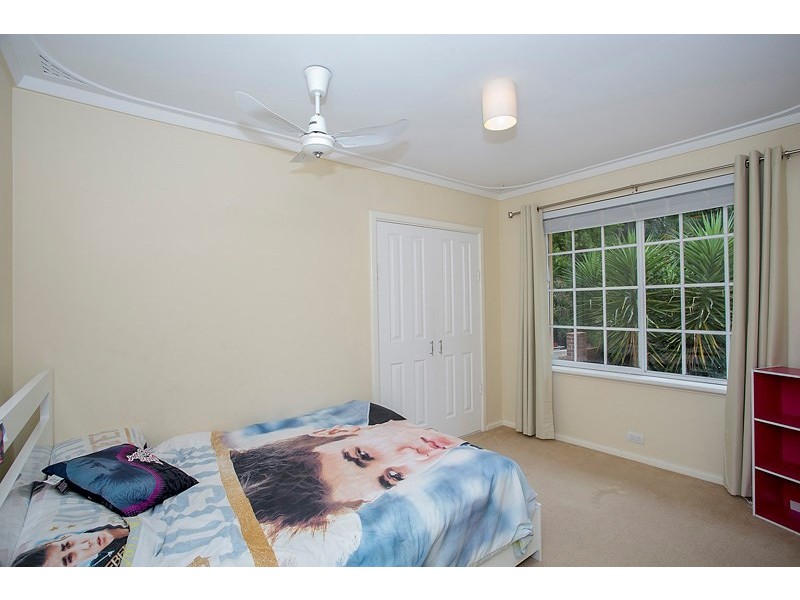 73 Falls Road, Lesmurdie WA 6076