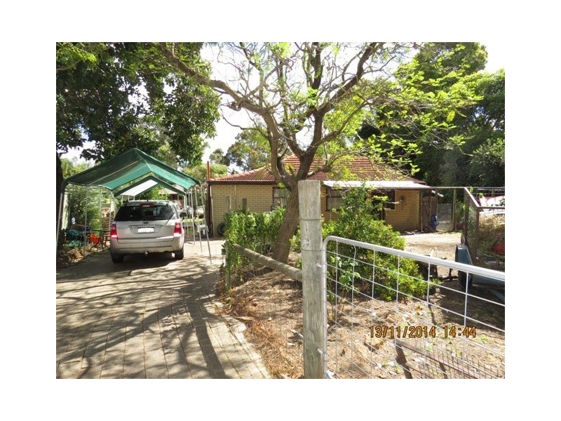 24 Banksia Road, Walliston WA 6076