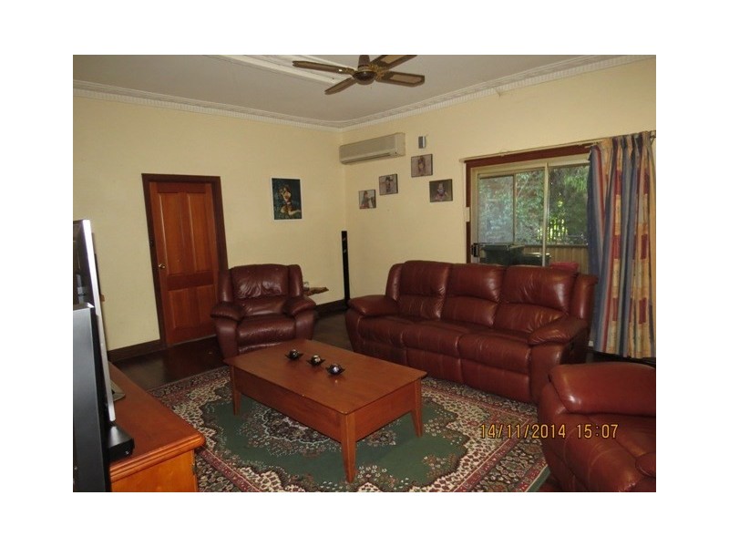 24 Banksia Road, Walliston WA 6076