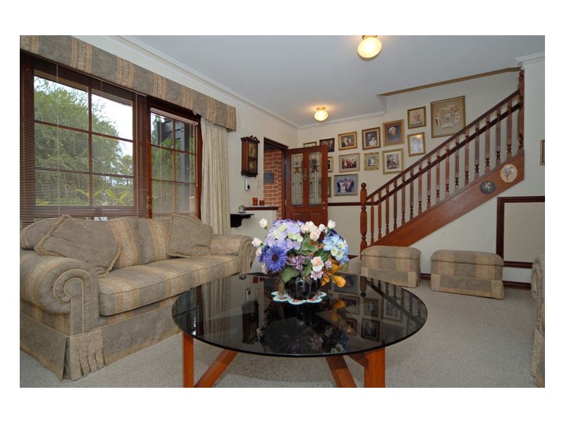 2/33 Central Road, Kalamunda WA 6076