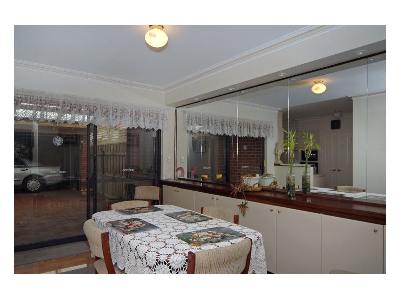 2/33 Central Road, Kalamunda WA 6076