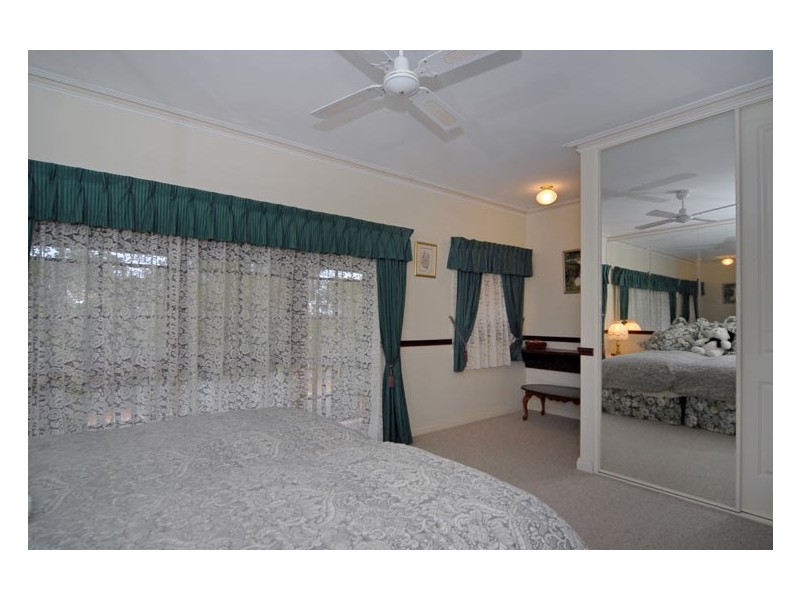 2/33 Central Road, Kalamunda WA 6076