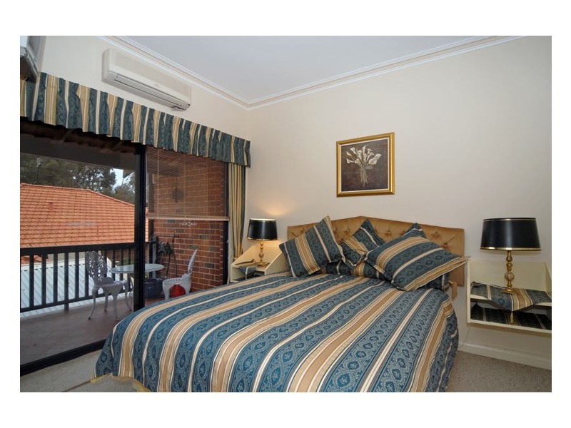 2/33 Central Road, Kalamunda WA 6076