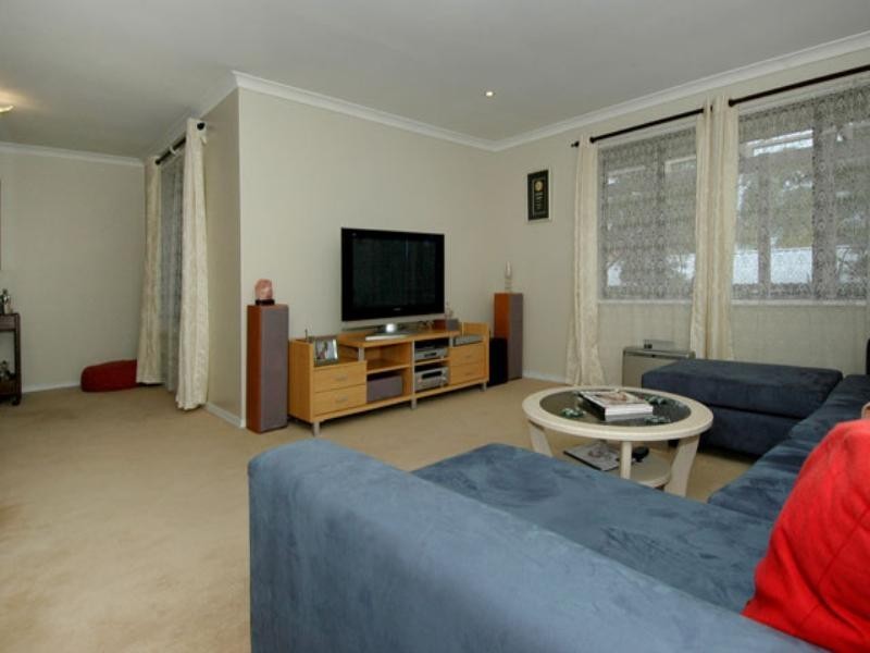 15 Peet Road, Kalamunda WA 6076