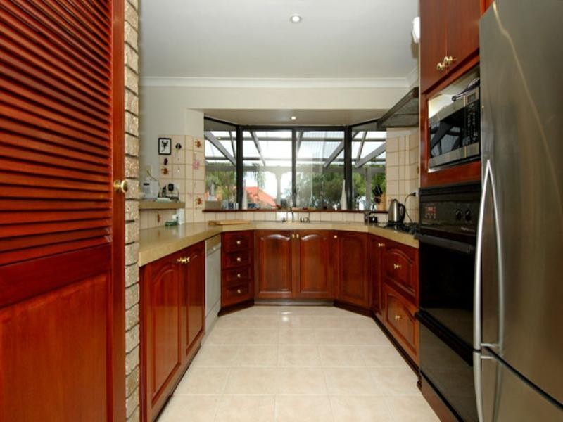 15 Peet Road, Kalamunda WA 6076