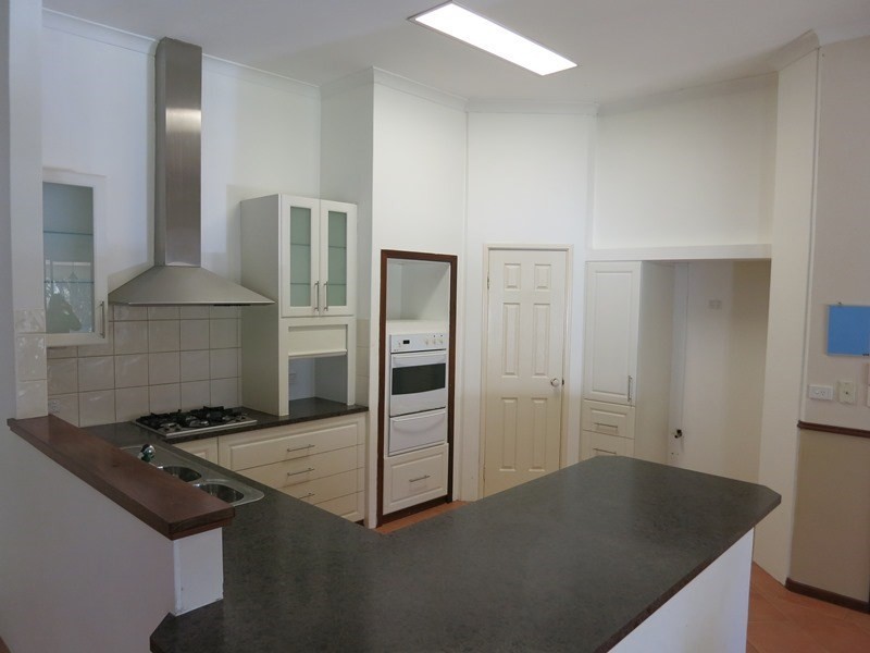 35 Palmateer Drive, Carmel WA 6076