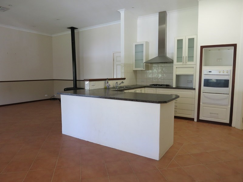 35 Palmateer Drive, Carmel WA 6076