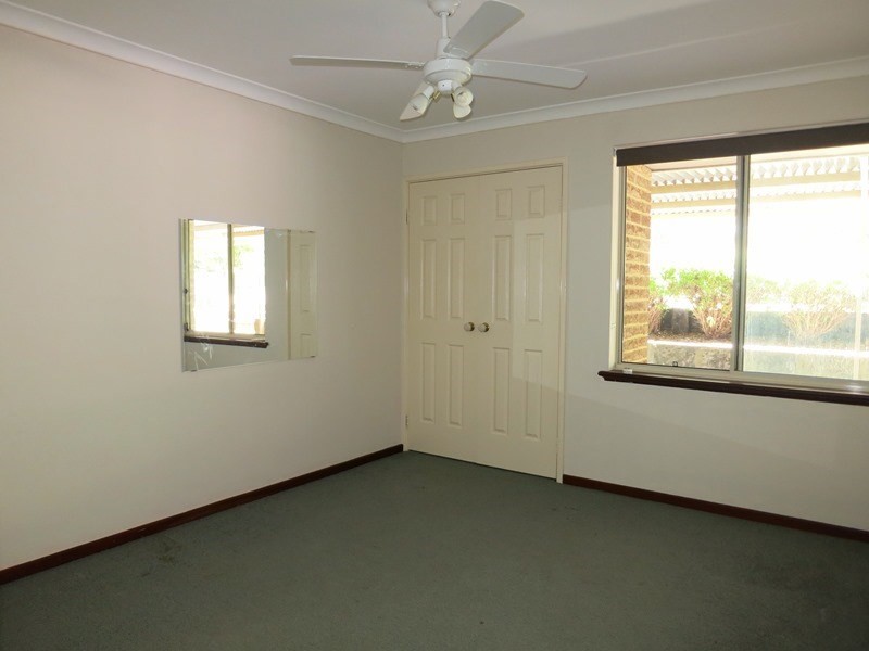 35 Palmateer Drive, Carmel WA 6076